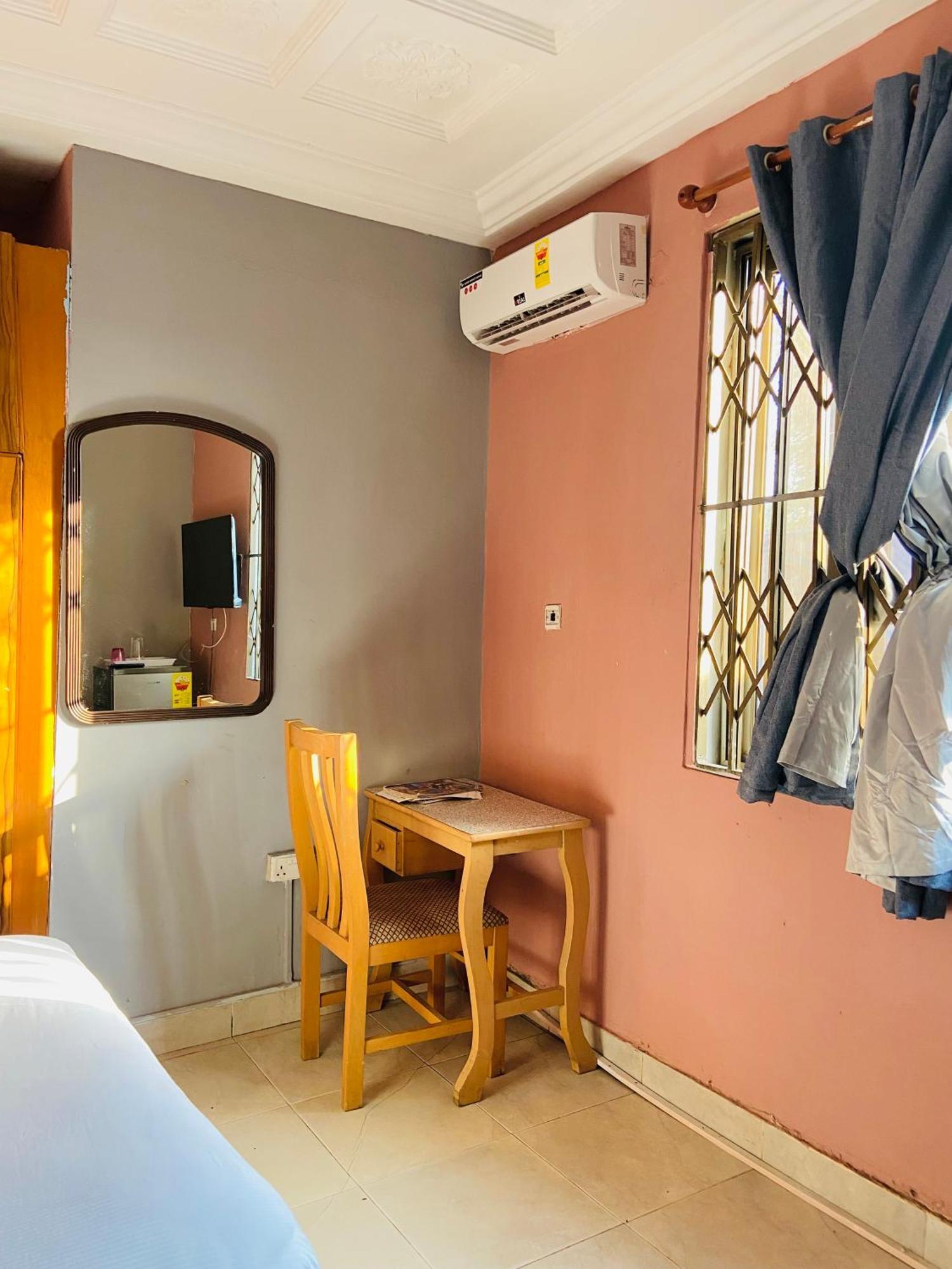 Heaven Gate Hotel Accra Esterno foto