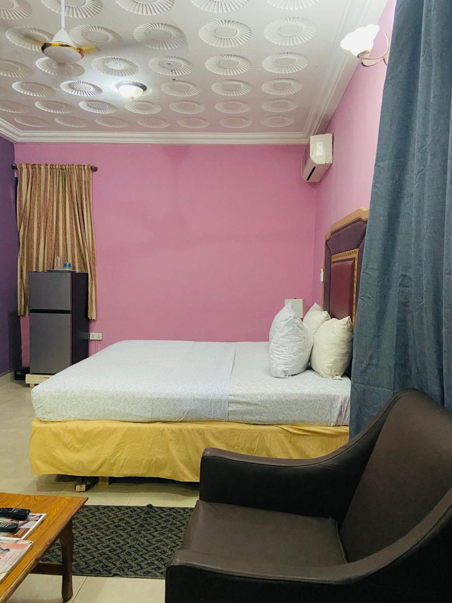 Heaven Gate Hotel Accra Esterno foto